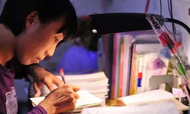 呕心沥血是什么意思