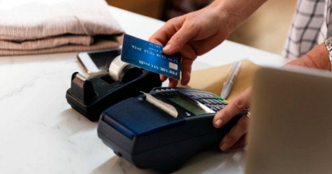 银行卡被异地公安局冻结 原因和正确的处理方法如下