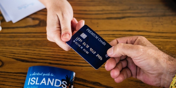 银行卡挂失了怎么解除 有两种方法