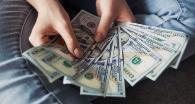 维修基金交给谁 答案如下